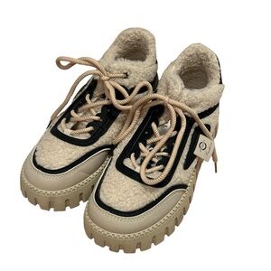 Sherpa Sneakers